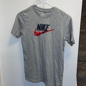Boy’s Nike shirt
